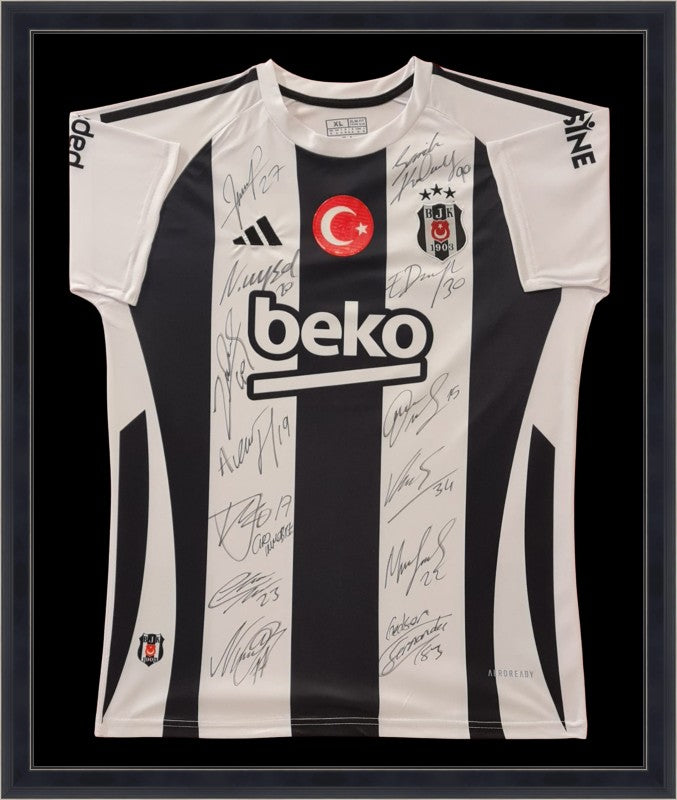 Kişiye Özel Forma Çerçeveleme – Özelleştirilebilir Ahşap Çerçeve ve Paspartu - Siyah / Beyaz