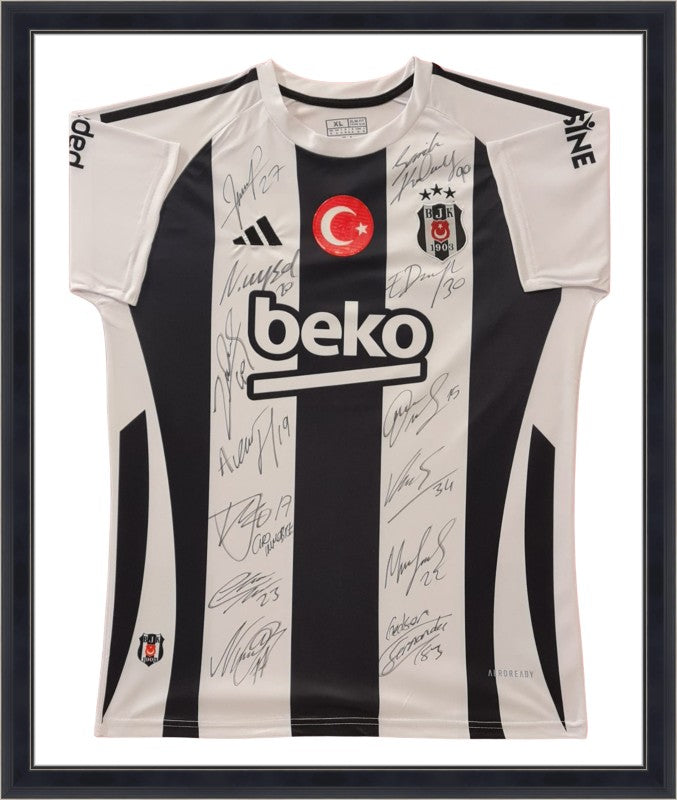 Kişiye Özel Forma Çerçeveleme – Özelleştirilebilir Ahşap Çerçeve ve Paspartu - Siyah / Beyaz