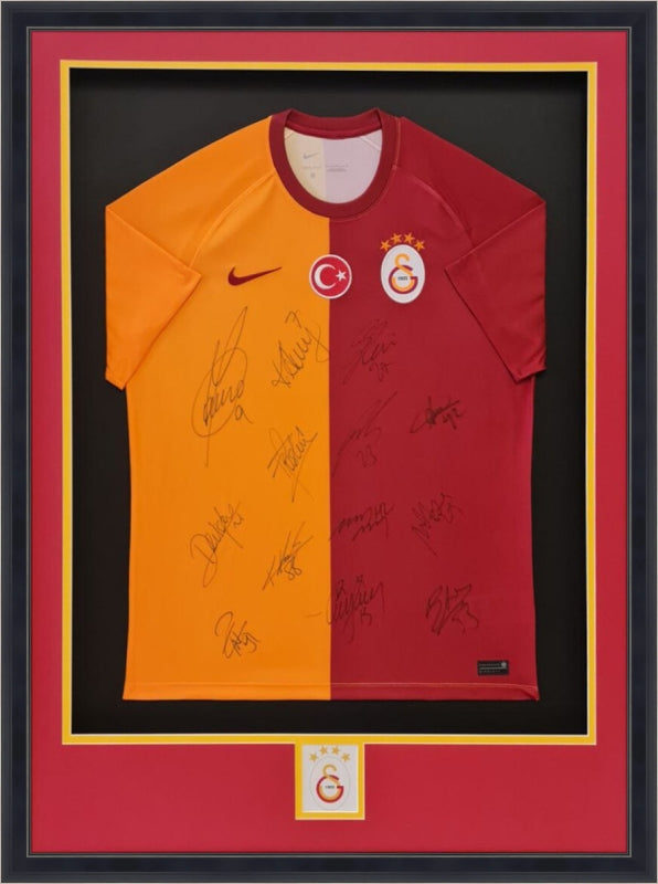 Özel Tasarım Forma Çerçevesi – Sarı / Kırmızı - Logolu Derinlikli