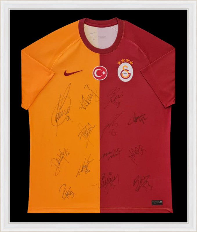 Kişiye Özel Forma Çerçeveleme – Özelleştirilebilir Ahşap Çerçeve ve Paspartu - Sarı / Kırmızı