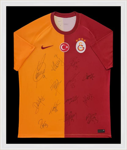 Kişiye Özel Forma Çerçeveleme – Özelleştirilebilir Ahşap Çerçeve ve Paspartu - Sarı / Kırmızı