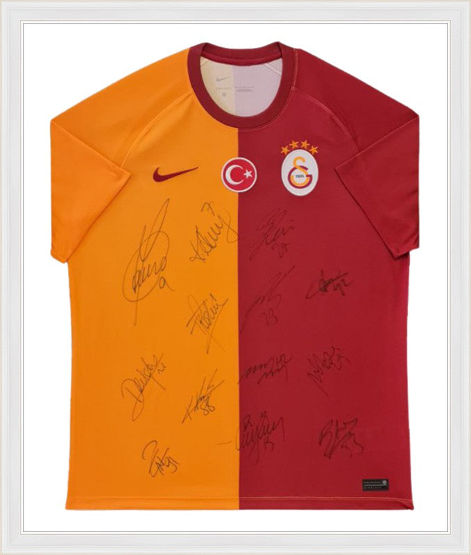 Kişiye Özel Forma Çerçeveleme – Özelleştirilebilir Ahşap Çerçeve ve Paspartu - Sarı / Kırmızı