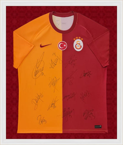 Kişiye Özel Forma Çerçeveleme – Özelleştirilebilir Ahşap Çerçeve ve Paspartu - Sarı / Kırmızı