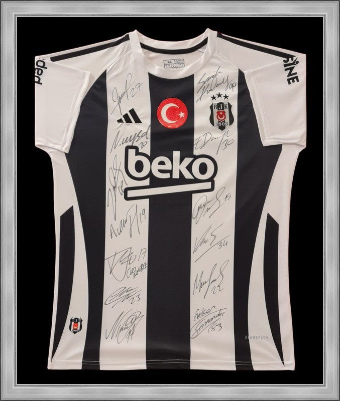 Kişiye Özel Forma Çerçeveleme – Özelleştirilebilir Ahşap Çerçeve ve Paspartu - Siyah / Beyaz