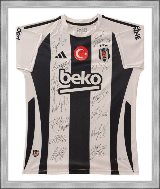 Kişiye Özel Forma Çerçeveleme – Özelleştirilebilir Ahşap Çerçeve ve Paspartu - Siyah / Beyaz