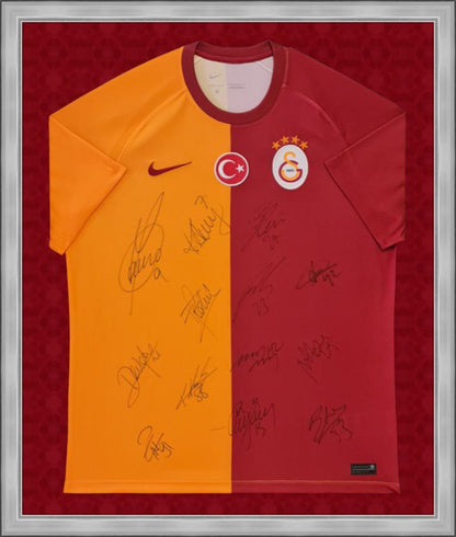 Kişiye Özel Forma Çerçeveleme – Özelleştirilebilir Ahşap Çerçeve ve Paspartu - Sarı / Kırmızı