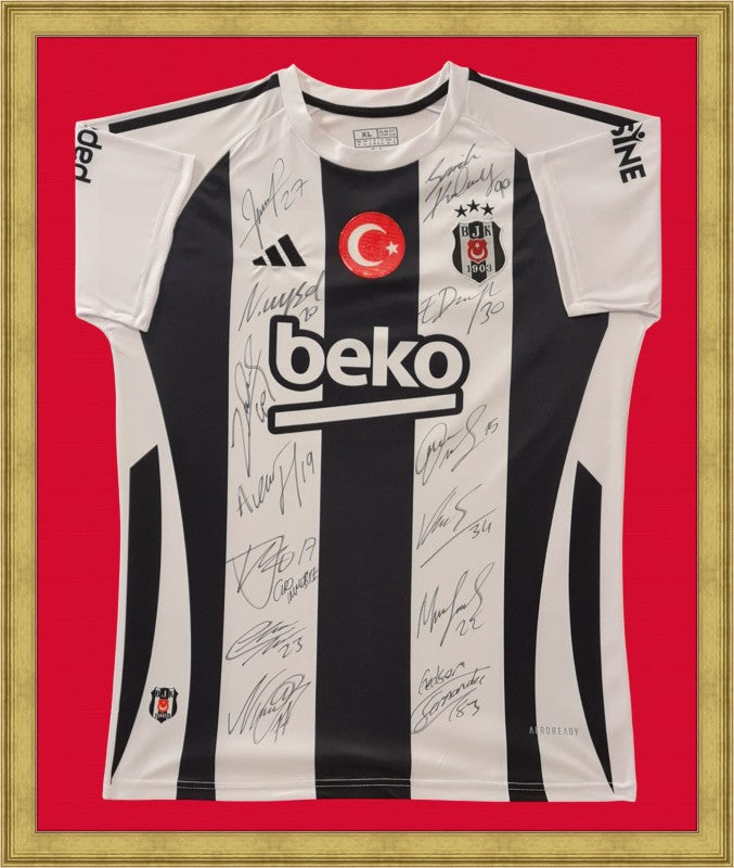 Kişiye Özel Forma Çerçeveleme – Özelleştirilebilir Ahşap Çerçeve ve Paspartu - Siyah / Beyaz