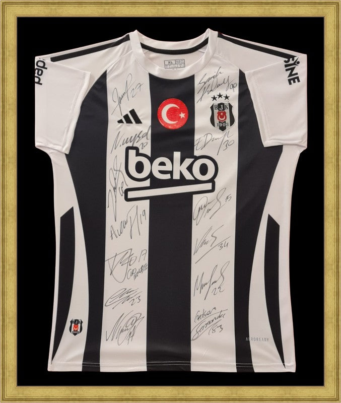 Kişiye Özel Forma Çerçeveleme – Özelleştirilebilir Ahşap Çerçeve ve Paspartu - Siyah / Beyaz