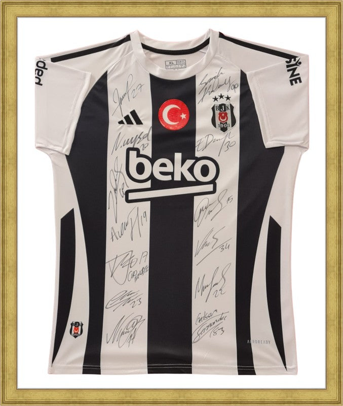 Kişiye Özel Forma Çerçeveleme – Özelleştirilebilir Ahşap Çerçeve ve Paspartu - Siyah / Beyaz