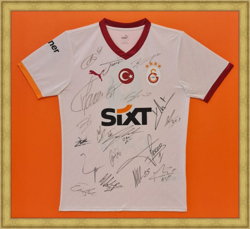 Özel Tasarım Forma Çerçevesi – Sarı / Kırmızı - Sade Açık Kol