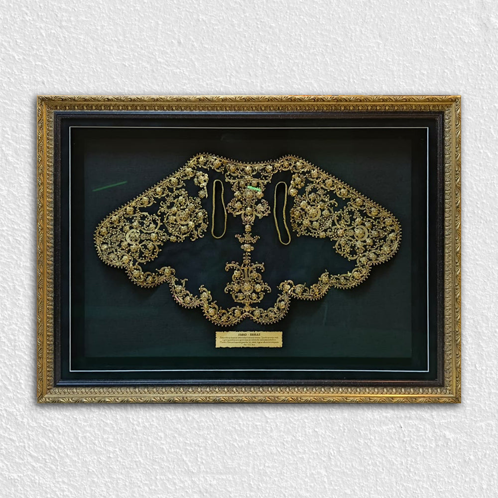 Altın / Siyah Eskitilmiş Ahşap Oyma Çerçeve