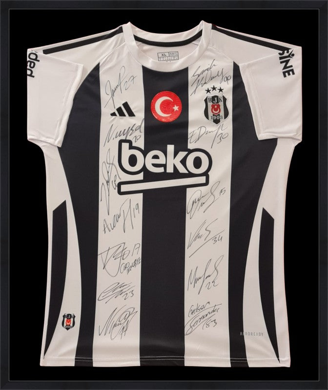 Kişiye Özel Forma Çerçeveleme – Özelleştirilebilir Ahşap Çerçeve ve Paspartu - Siyah / Beyaz