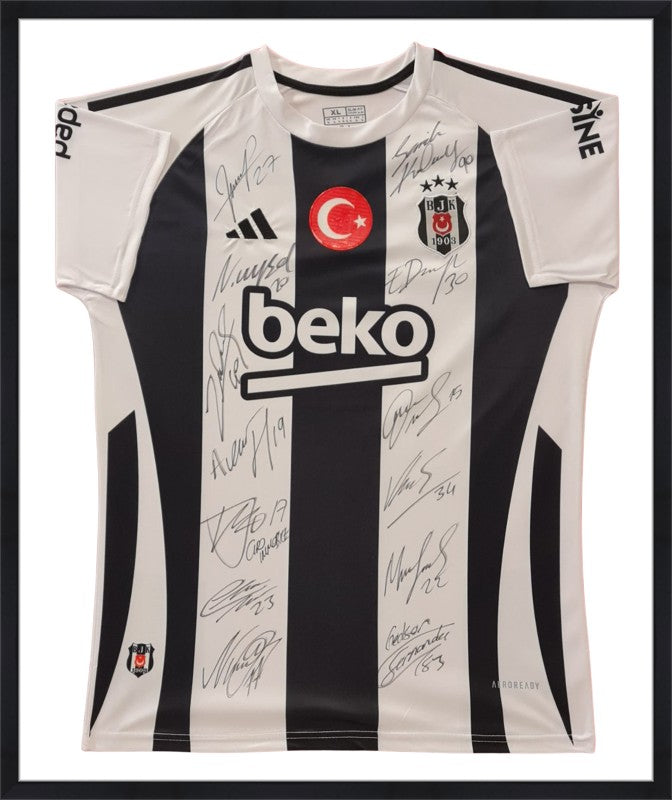 Kişiye Özel Forma Çerçeveleme – Özelleştirilebilir Ahşap Çerçeve ve Paspartu - Siyah / Beyaz