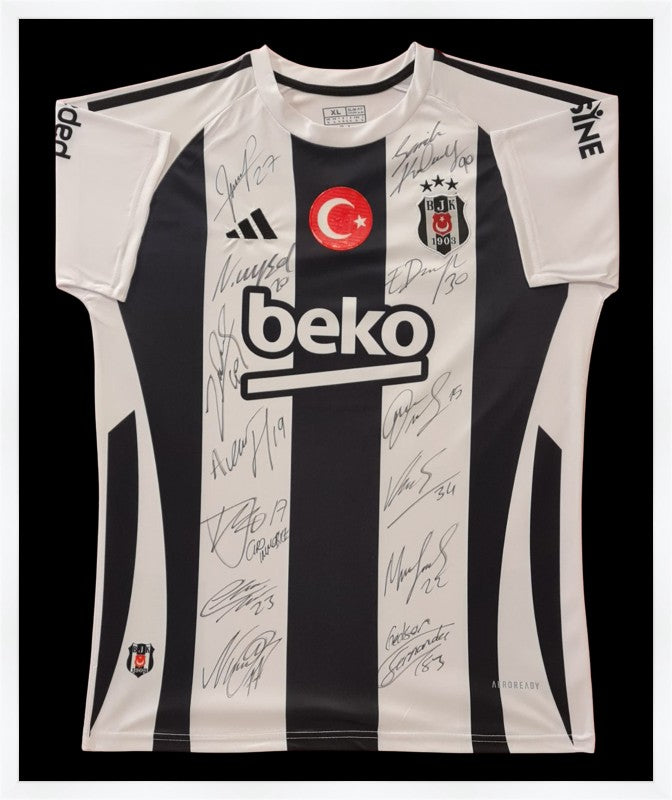 Kişiye Özel Forma Çerçeveleme – Özelleştirilebilir Ahşap Çerçeve ve Paspartu - Siyah / Beyaz