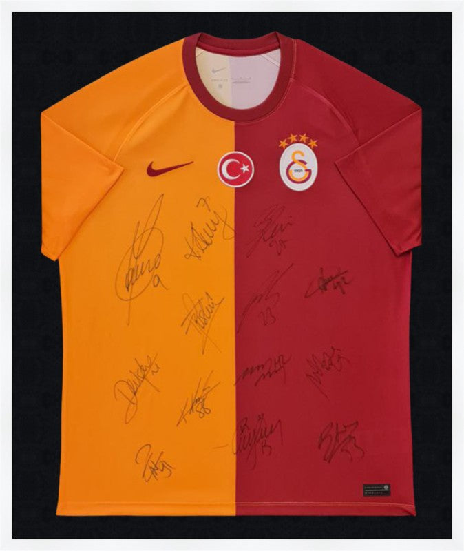 Kişiye Özel Forma Çerçeveleme – Özelleştirilebilir Ahşap Çerçeve ve Paspartu - Sarı / Kırmızı