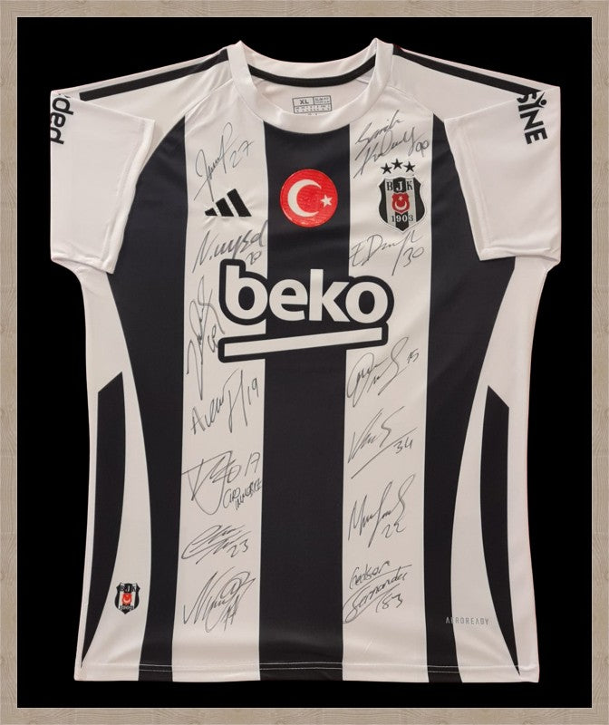 Kişiye Özel Forma Çerçeveleme – Özelleştirilebilir Ahşap Çerçeve ve Paspartu - Siyah / Beyaz