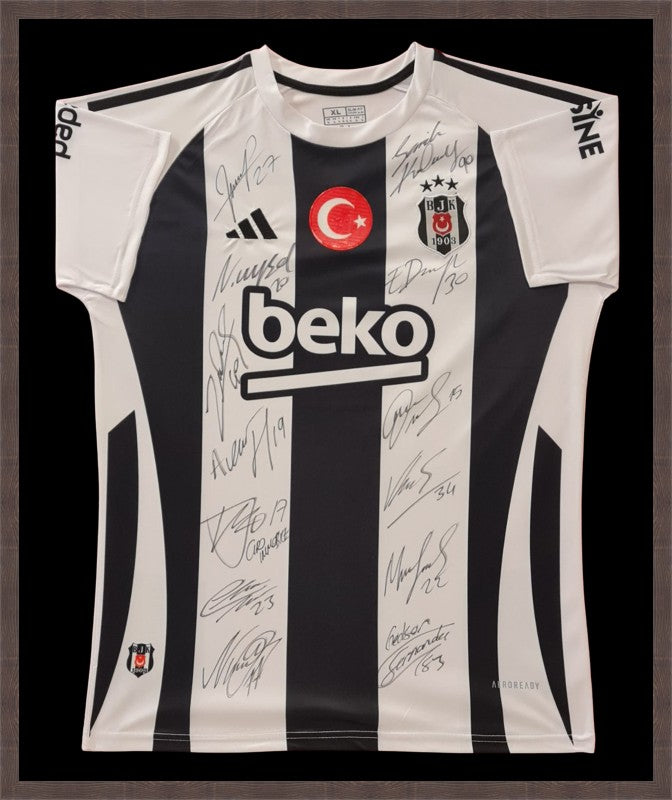 Kişiye Özel Forma Çerçeveleme – Özelleştirilebilir Ahşap Çerçeve ve Paspartu - Siyah / Beyaz