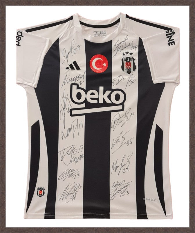 Kişiye Özel Forma Çerçeveleme – Özelleştirilebilir Ahşap Çerçeve ve Paspartu - Siyah / Beyaz