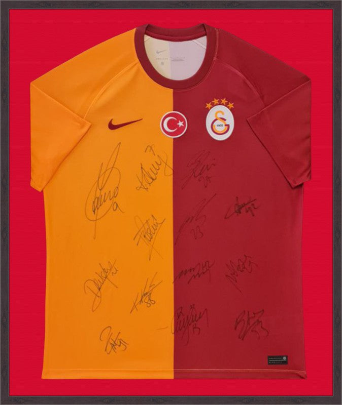 Kişiye Özel Forma Çerçeveleme – Özelleştirilebilir Ahşap Çerçeve ve Paspartu - Sarı / Kırmızı