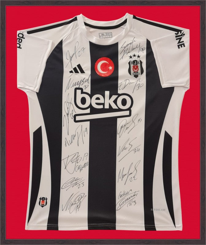 Kişiye Özel Forma Çerçeveleme – Özelleştirilebilir Ahşap Çerçeve ve Paspartu - Siyah / Beyaz