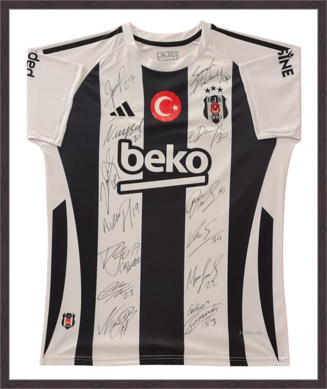 Kişiye Özel Forma Çerçeveleme – Özelleştirilebilir Ahşap Çerçeve ve Paspartu - Siyah / Beyaz