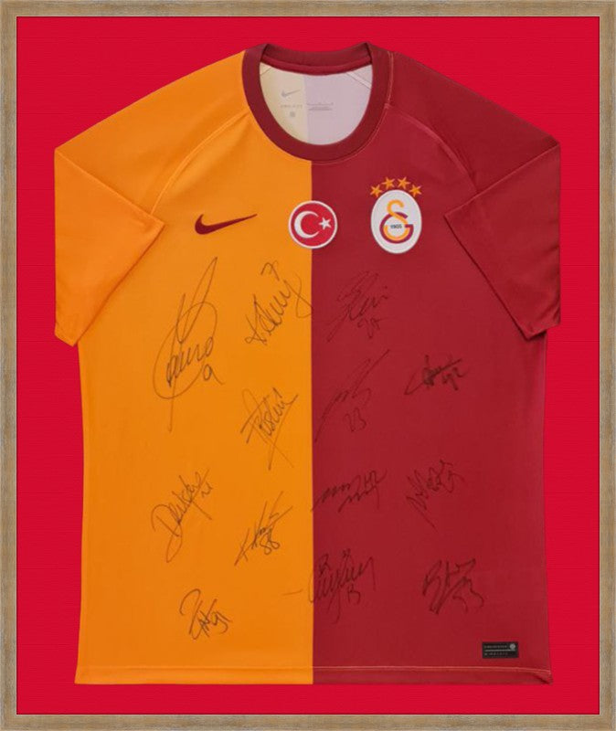 Kişiye Özel Forma Çerçeveleme – Özelleştirilebilir Ahşap Çerçeve ve Paspartu - Sarı / Kırmızı