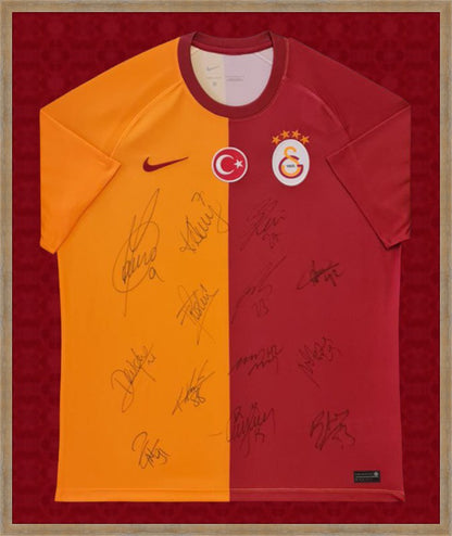 Kişiye Özel Forma Çerçeveleme – Özelleştirilebilir Ahşap Çerçeve ve Paspartu - Sarı / Kırmızı