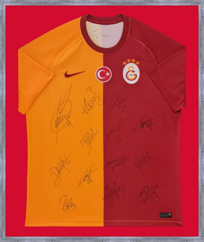 Kişiye Özel Forma Çerçeveleme – Özelleştirilebilir Ahşap Çerçeve ve Paspartu - Sarı / Kırmızı