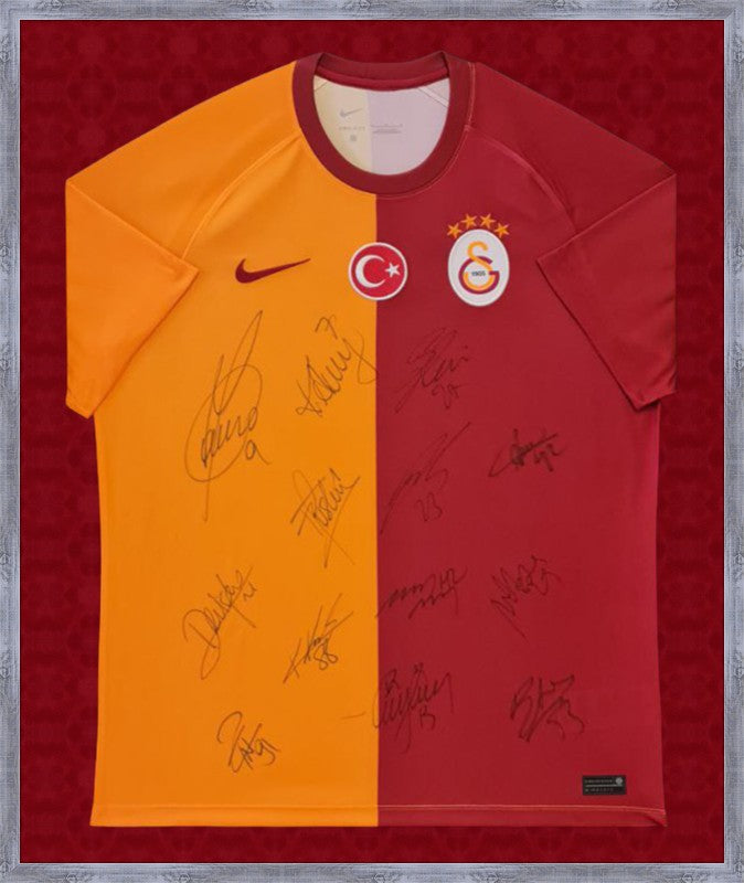 Kişiye Özel Forma Çerçeveleme – Özelleştirilebilir Ahşap Çerçeve ve Paspartu - Sarı / Kırmızı