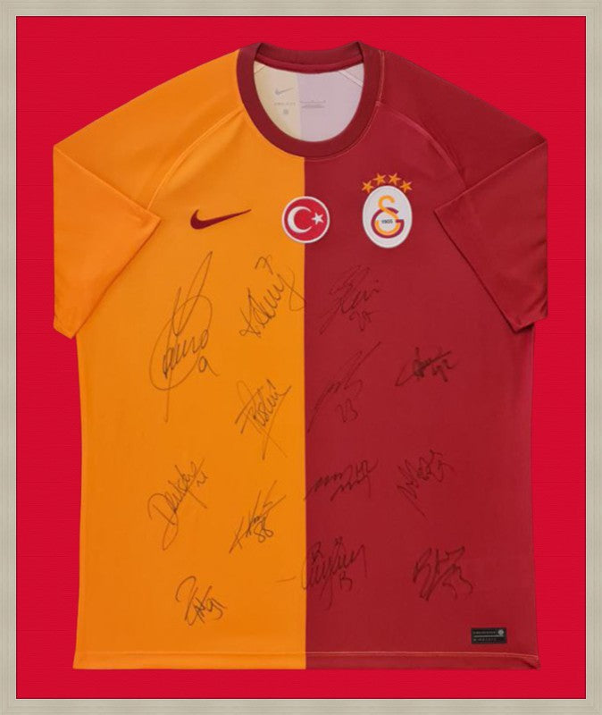 Kişiye Özel Forma Çerçeveleme – Özelleştirilebilir Ahşap Çerçeve ve Paspartu - Sarı / Kırmızı