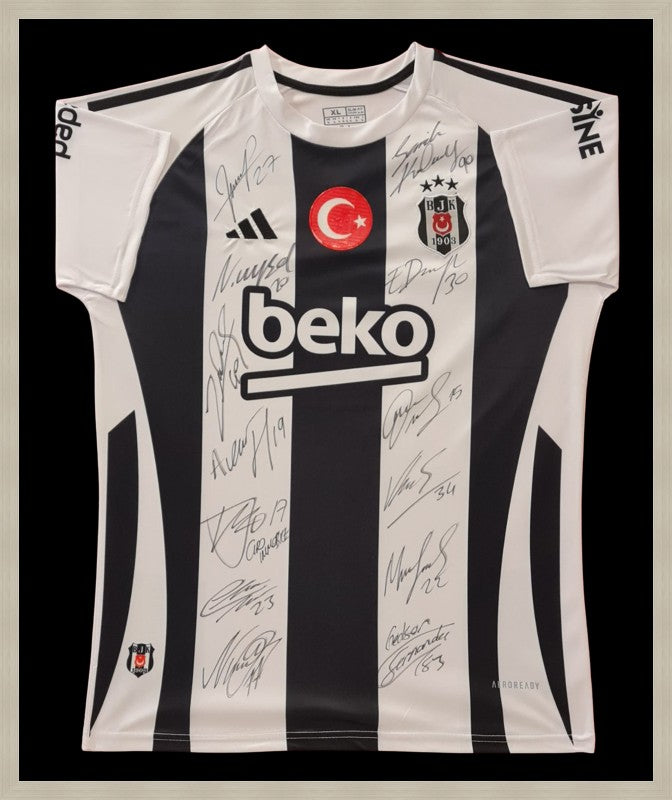 Kişiye Özel Forma Çerçeveleme – Özelleştirilebilir Ahşap Çerçeve ve Paspartu - Siyah / Beyaz