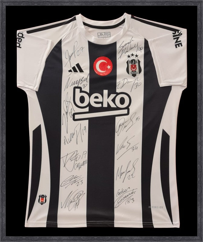 Kişiye Özel Forma Çerçeveleme – Özelleştirilebilir Ahşap Çerçeve ve Paspartu - Siyah / Beyaz