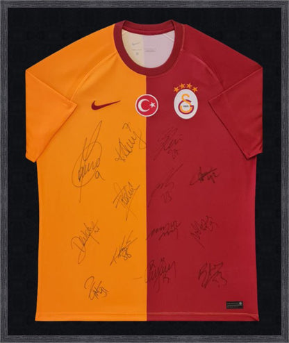 Kişiye Özel Forma Çerçeveleme – Özelleştirilebilir Ahşap Çerçeve ve Paspartu - Sarı / Kırmızı