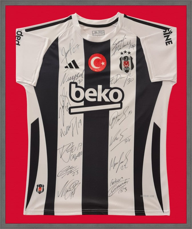 Kişiye Özel Forma Çerçeveleme – Özelleştirilebilir Ahşap Çerçeve ve Paspartu - Siyah / Beyaz