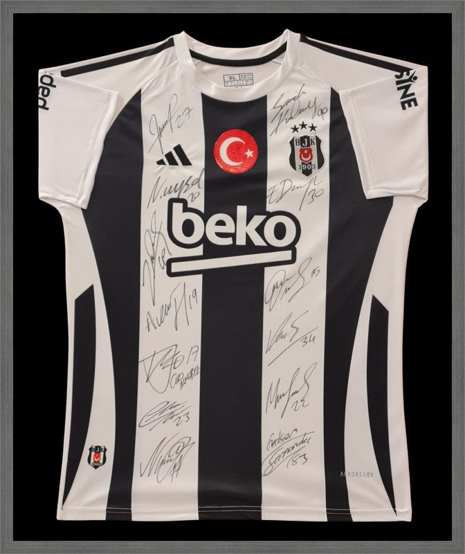 Kişiye Özel Forma Çerçeveleme – Özelleştirilebilir Ahşap Çerçeve ve Paspartu - Siyah / Beyaz