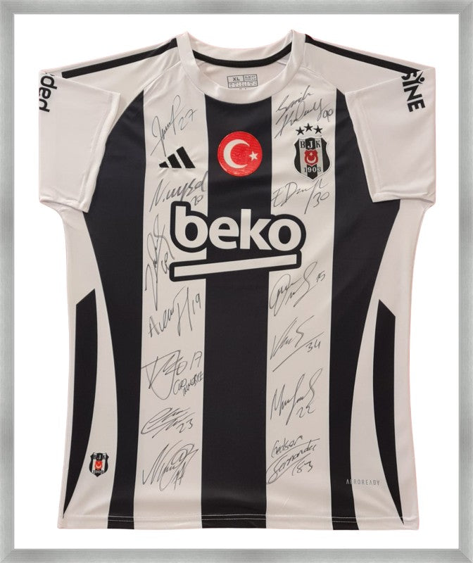 Kişiye Özel Forma Çerçeveleme – Özelleştirilebilir Ahşap Çerçeve ve Paspartu - Siyah / Beyaz