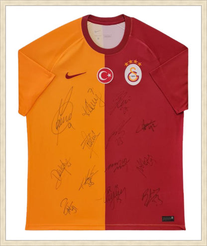 Kişiye Özel Forma Çerçeveleme – Özelleştirilebilir Ahşap Çerçeve ve Paspartu - Sarı / Kırmızı