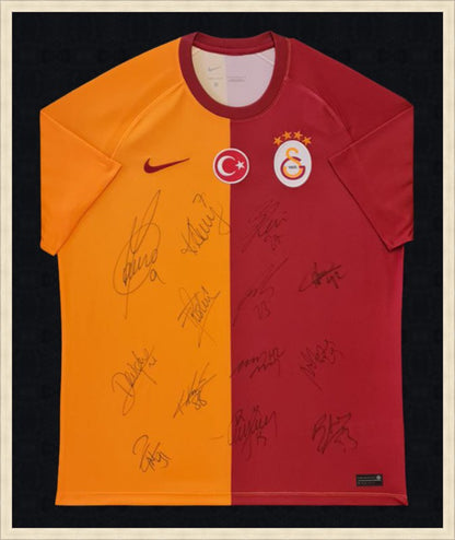 Kişiye Özel Forma Çerçeveleme – Özelleştirilebilir Ahşap Çerçeve ve Paspartu - Sarı / Kırmızı