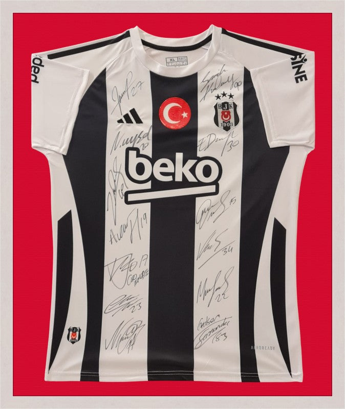 Kişiye Özel Forma Çerçeveleme – Özelleştirilebilir Ahşap Çerçeve ve Paspartu - Siyah / Beyaz