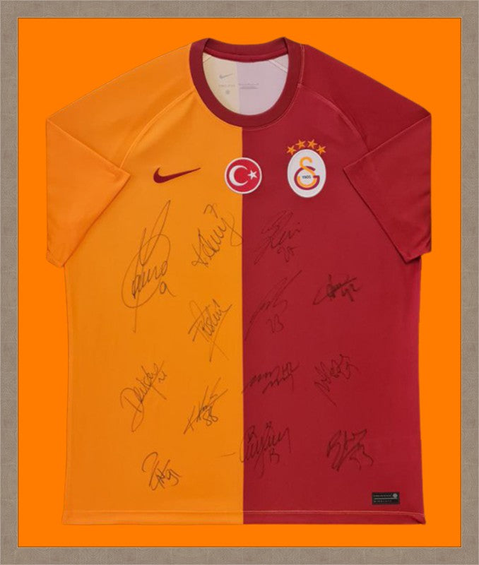 Kişiye Özel Forma Çerçeveleme – Özelleştirilebilir Ahşap Çerçeve ve Paspartu - Sarı / Kırmızı