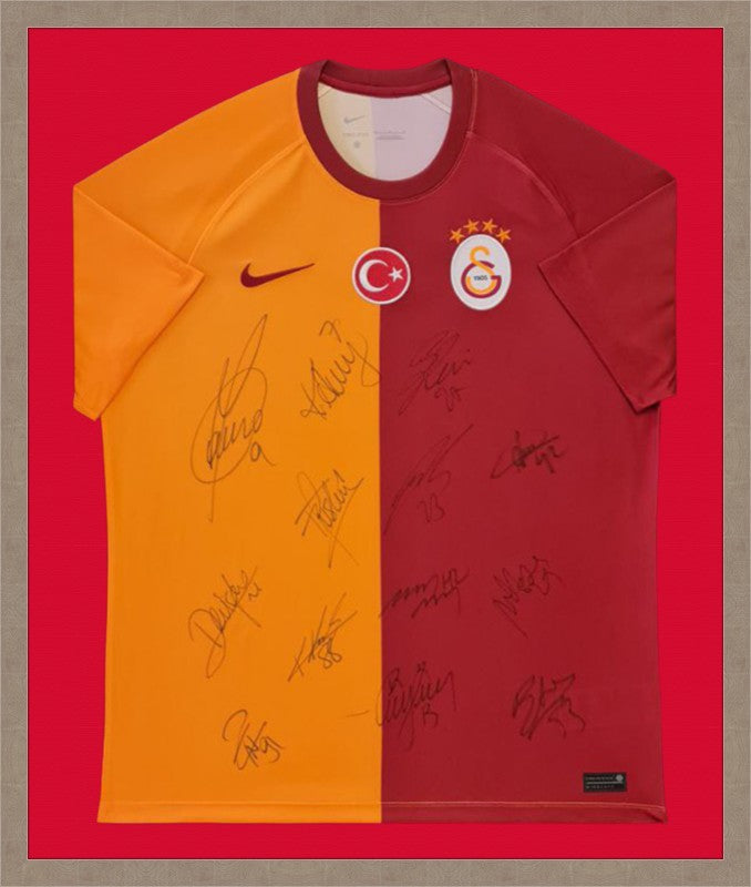 Kişiye Özel Forma Çerçeveleme – Özelleştirilebilir Ahşap Çerçeve ve Paspartu - Sarı / Kırmızı