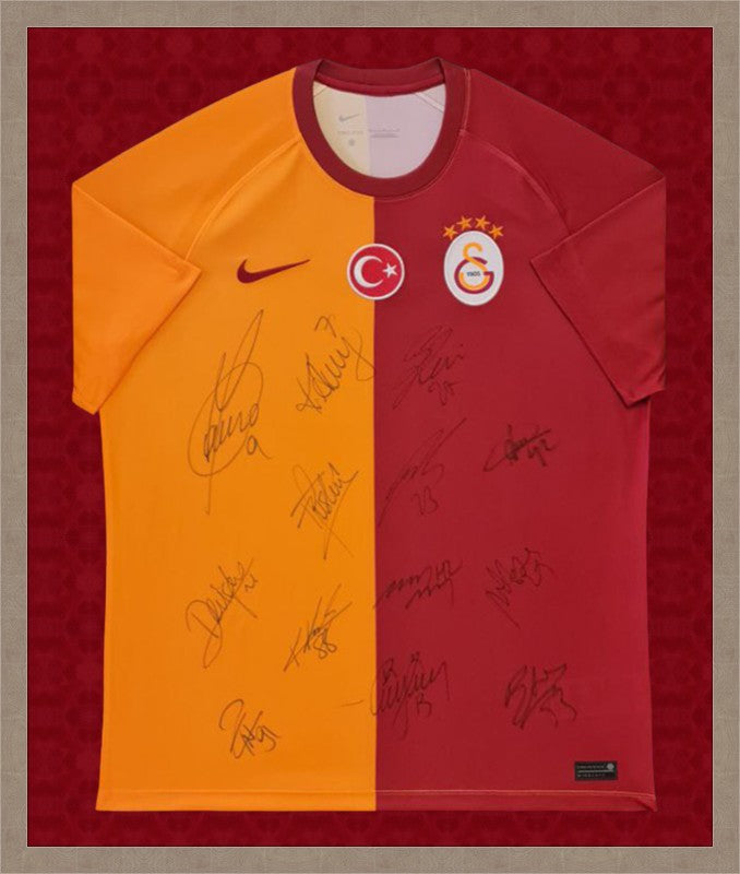 Kişiye Özel Forma Çerçeveleme – Özelleştirilebilir Ahşap Çerçeve ve Paspartu - Sarı / Kırmızı