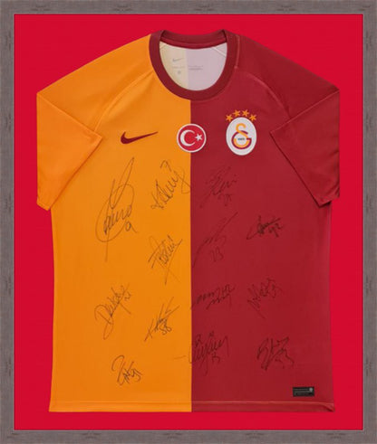 Kişiye Özel Forma Çerçeveleme – Özelleştirilebilir Ahşap Çerçeve ve Paspartu - Sarı / Kırmızı