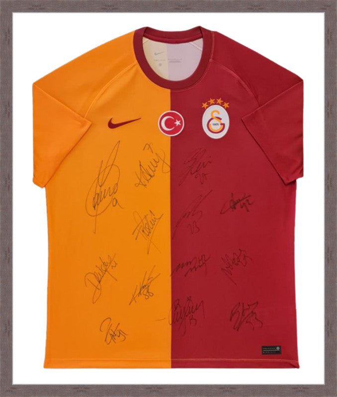 Kişiye Özel Forma Çerçeveleme – Özelleştirilebilir Ahşap Çerçeve ve Paspartu - Sarı / Kırmızı