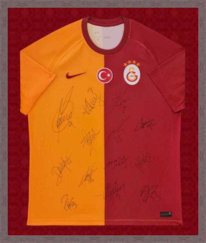 Kişiye Özel Forma Çerçeveleme – Özelleştirilebilir Ahşap Çerçeve ve Paspartu - Sarı / Kırmızı