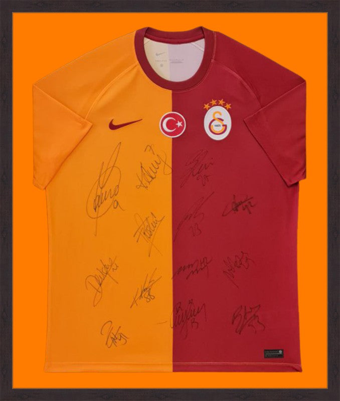 Kişiye Özel Forma Çerçeveleme – Özelleştirilebilir Ahşap Çerçeve ve Paspartu - Sarı / Kırmızı