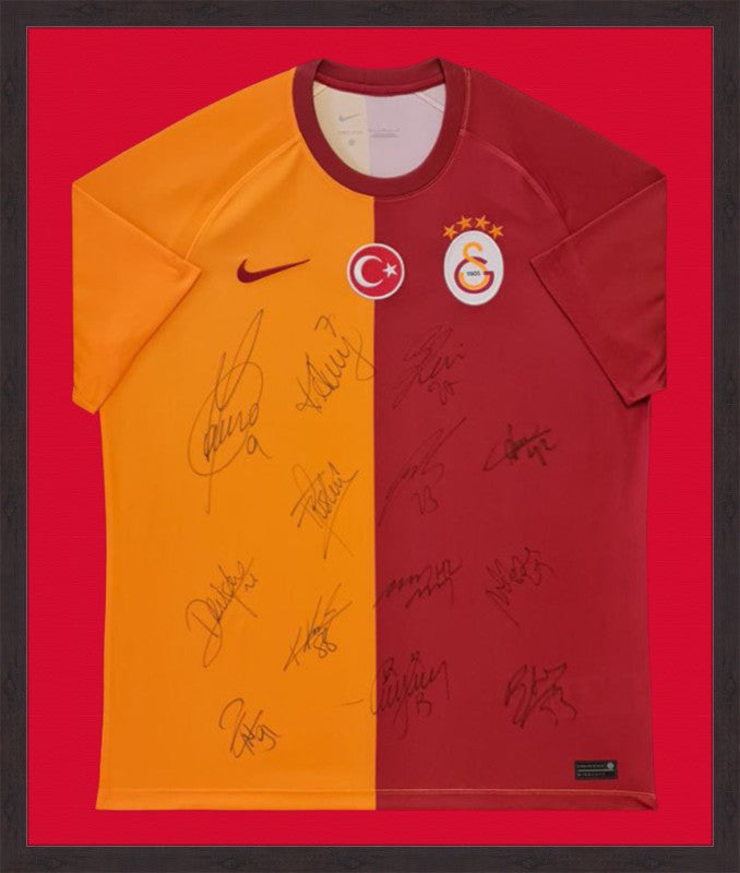 Kişiye Özel Forma Çerçeveleme – Özelleştirilebilir Ahşap Çerçeve ve Paspartu - Sarı / Kırmızı