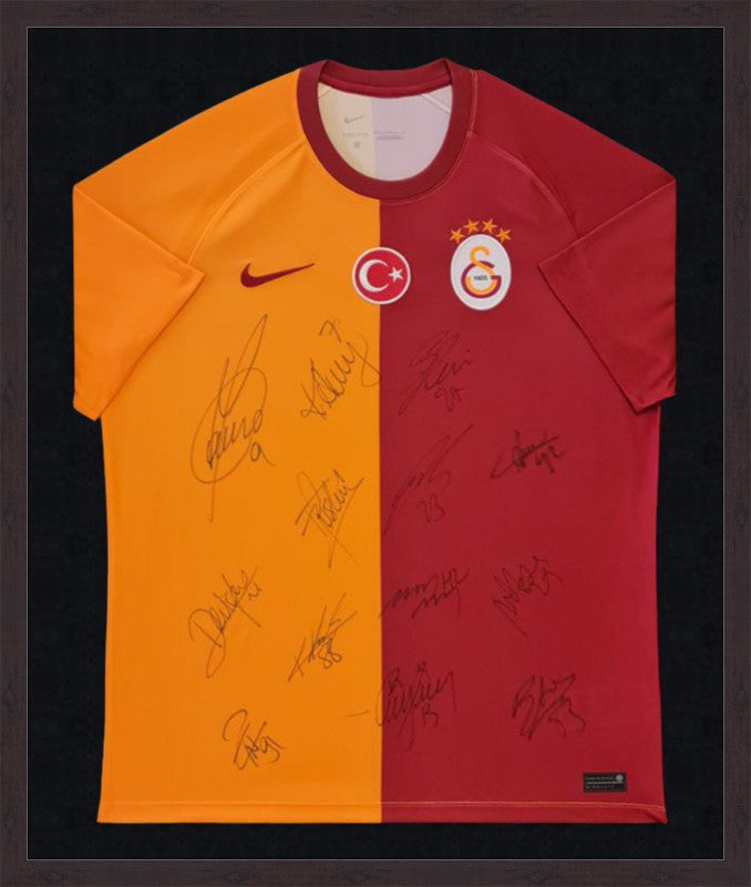 Kişiye Özel Forma Çerçeveleme – Özelleştirilebilir Ahşap Çerçeve ve Paspartu - Sarı / Kırmızı