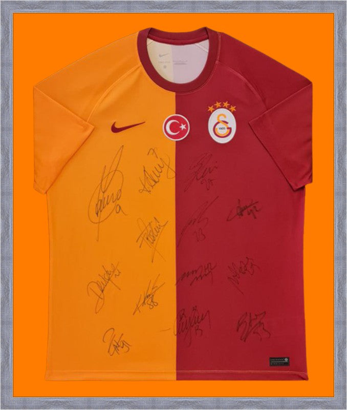 Kişiye Özel Forma Çerçeveleme – Özelleştirilebilir Ahşap Çerçeve ve Paspartu - Sarı / Kırmızı