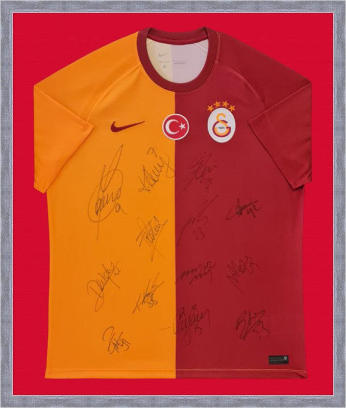 Kişiye Özel Forma Çerçeveleme – Özelleştirilebilir Ahşap Çerçeve ve Paspartu - Sarı / Kırmızı